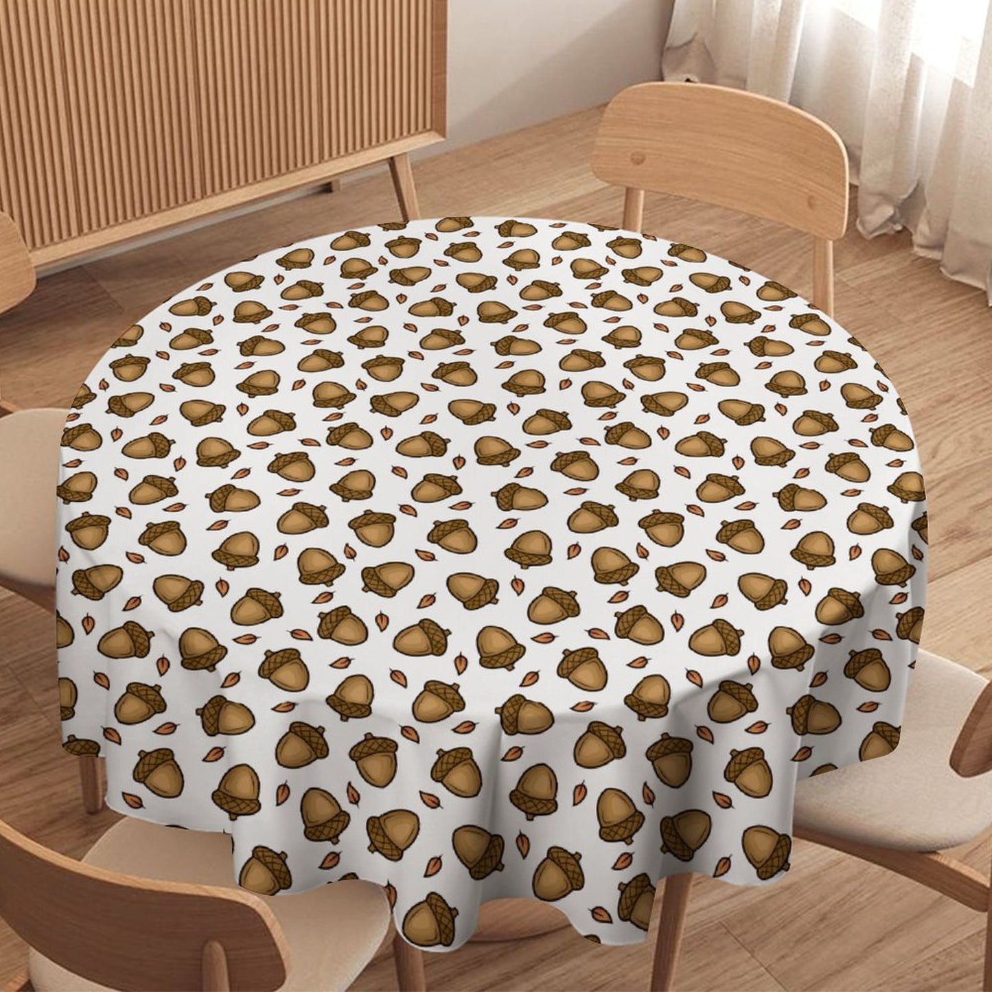 Round Tablecloth on Round Table