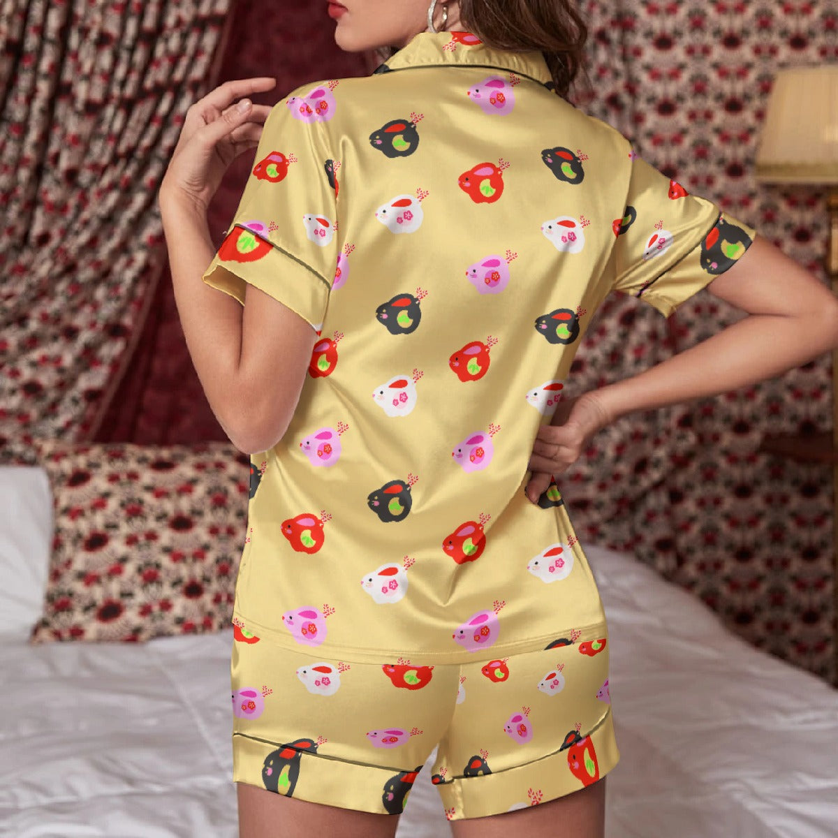 Women's Imitation Silk Pajama Set With Short Sleeve