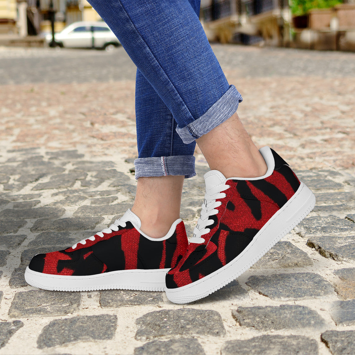 Low Top Unisex Sneaker